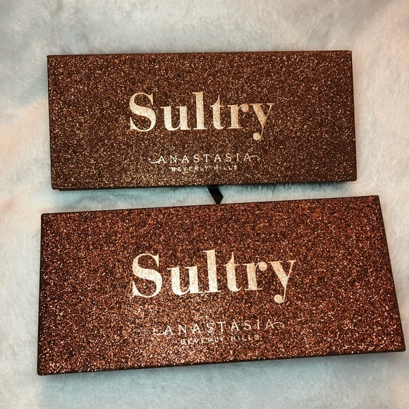 ✨Brand New ABH Sultry Eyeshadow Palette✨ - Picture 4 of 5